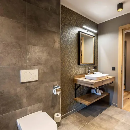 Zugspitz Apart-hotel 4*