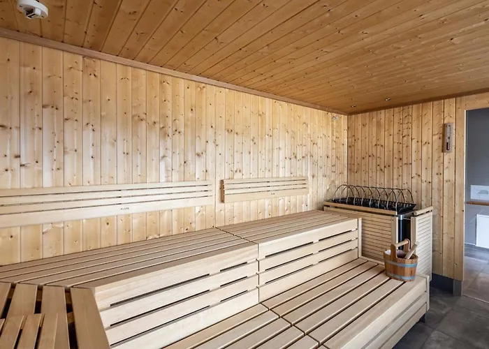 Aparthotel Zugspitz 4*