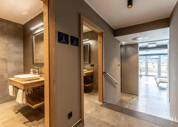 Aparthotel Zugspitz 4*