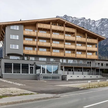 Zugspitz Aparthotel 4*
