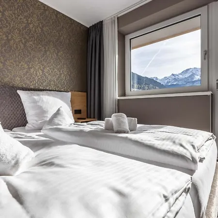 Zugspitz 4*