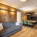 Zugspitz Hotel apartamentowy 4*
